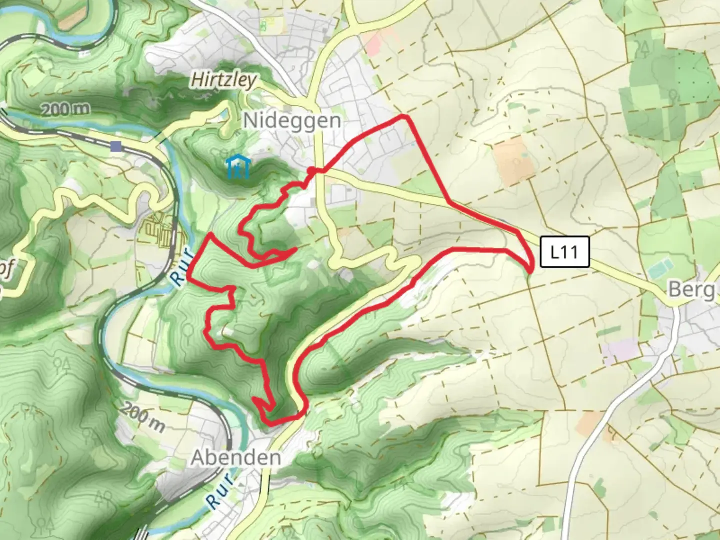 An image depicting the trail Sonnenweg and Buntsandsteinroute Loop and its surrounding area.