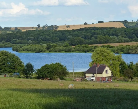 Grand Union Canal via Shakespeare's Avon Way