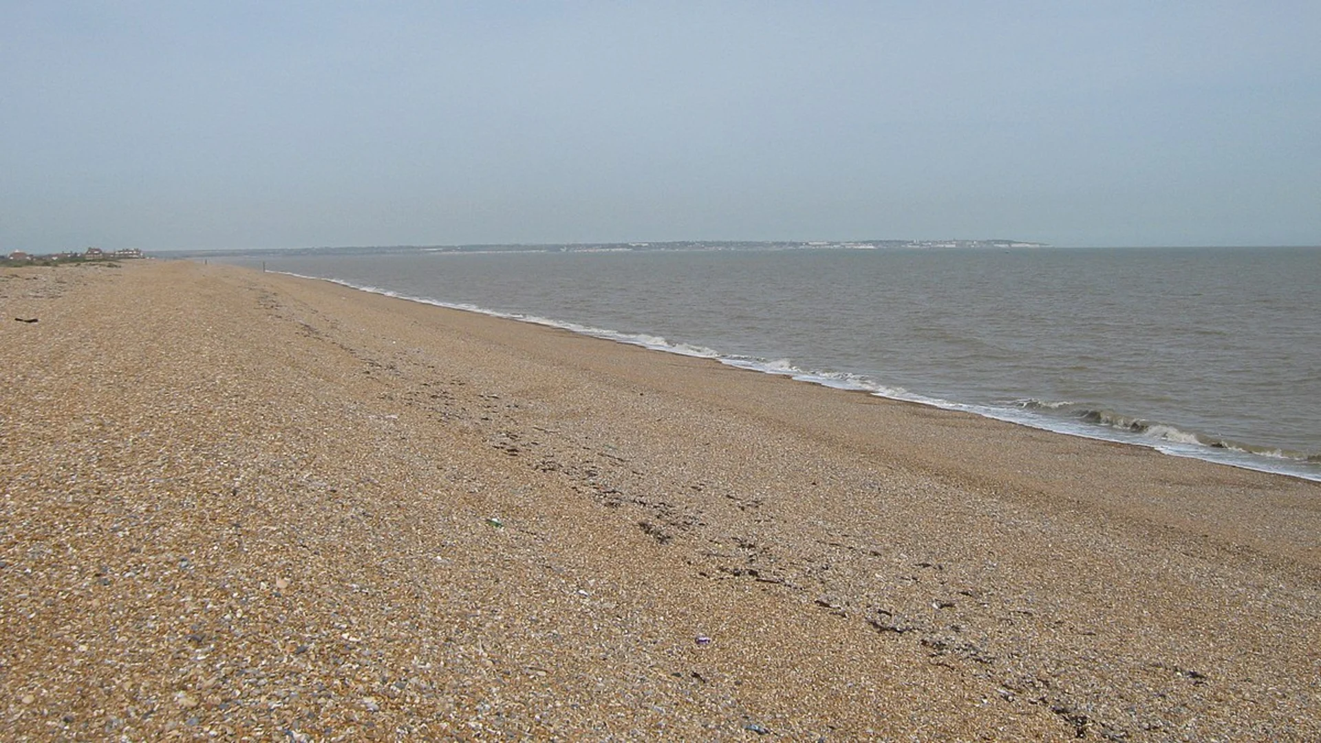 An image depicting the trail Saxon Way and Sandwich Bay Bird Observatory Trust and its surrounding area.