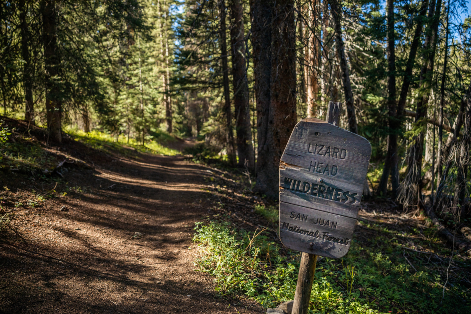 An image depicting the trail Mount Wilson and El Diente Peak via Woods Lake and its surrounding area.