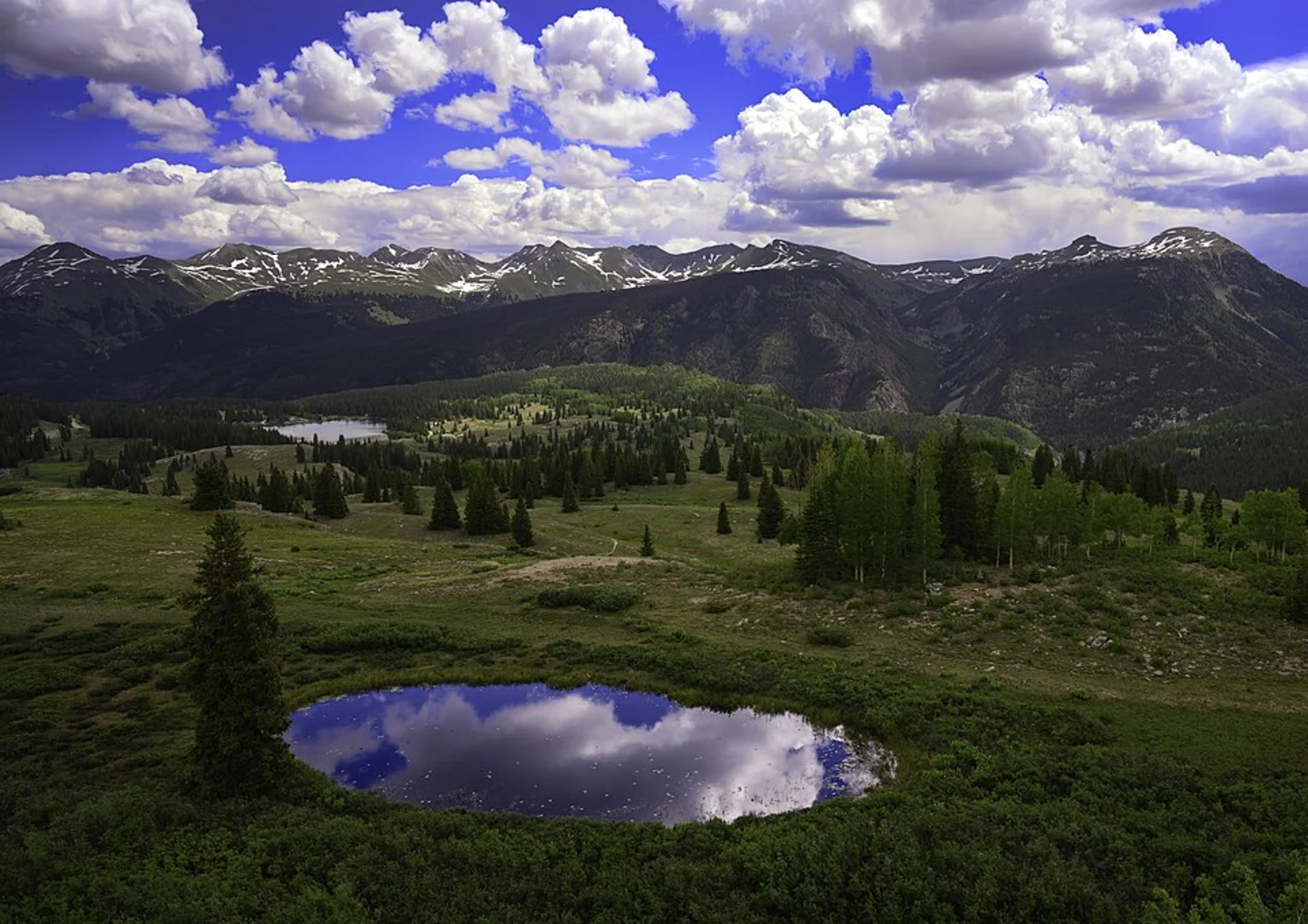 An image depicting the trail Molas Lake via Colorado Trail and its surrounding area.