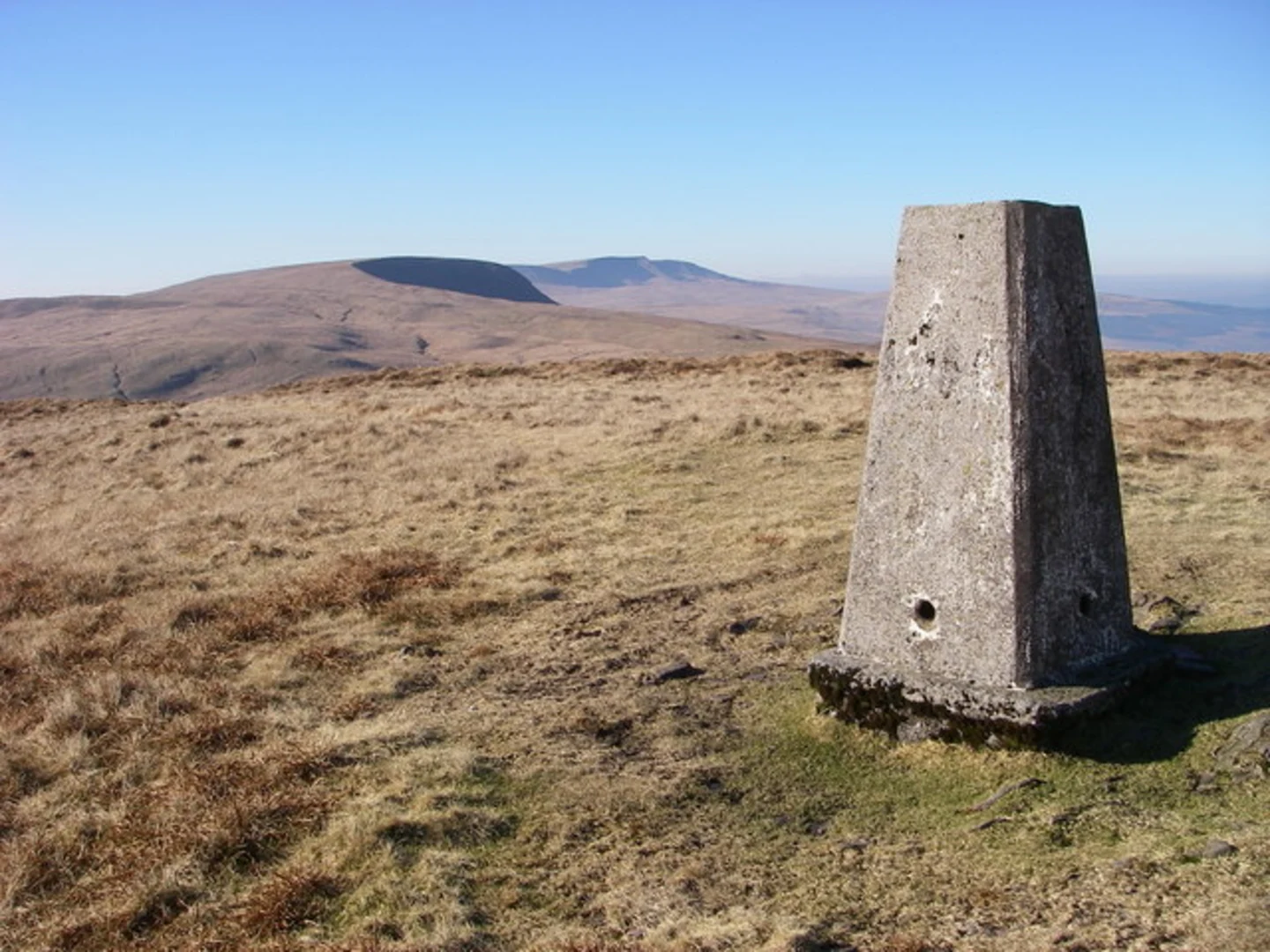 An image depicting the trail Fan Nedd and Fan Bwlch Chwyth - Fforest Fawr and its surrounding area.