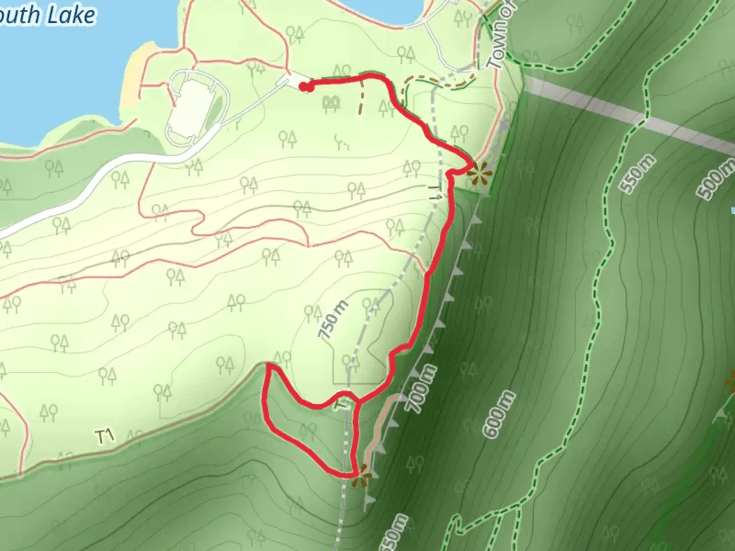 An image depicting the trail Mountain House via Escarpment Trail and its surrounding area.