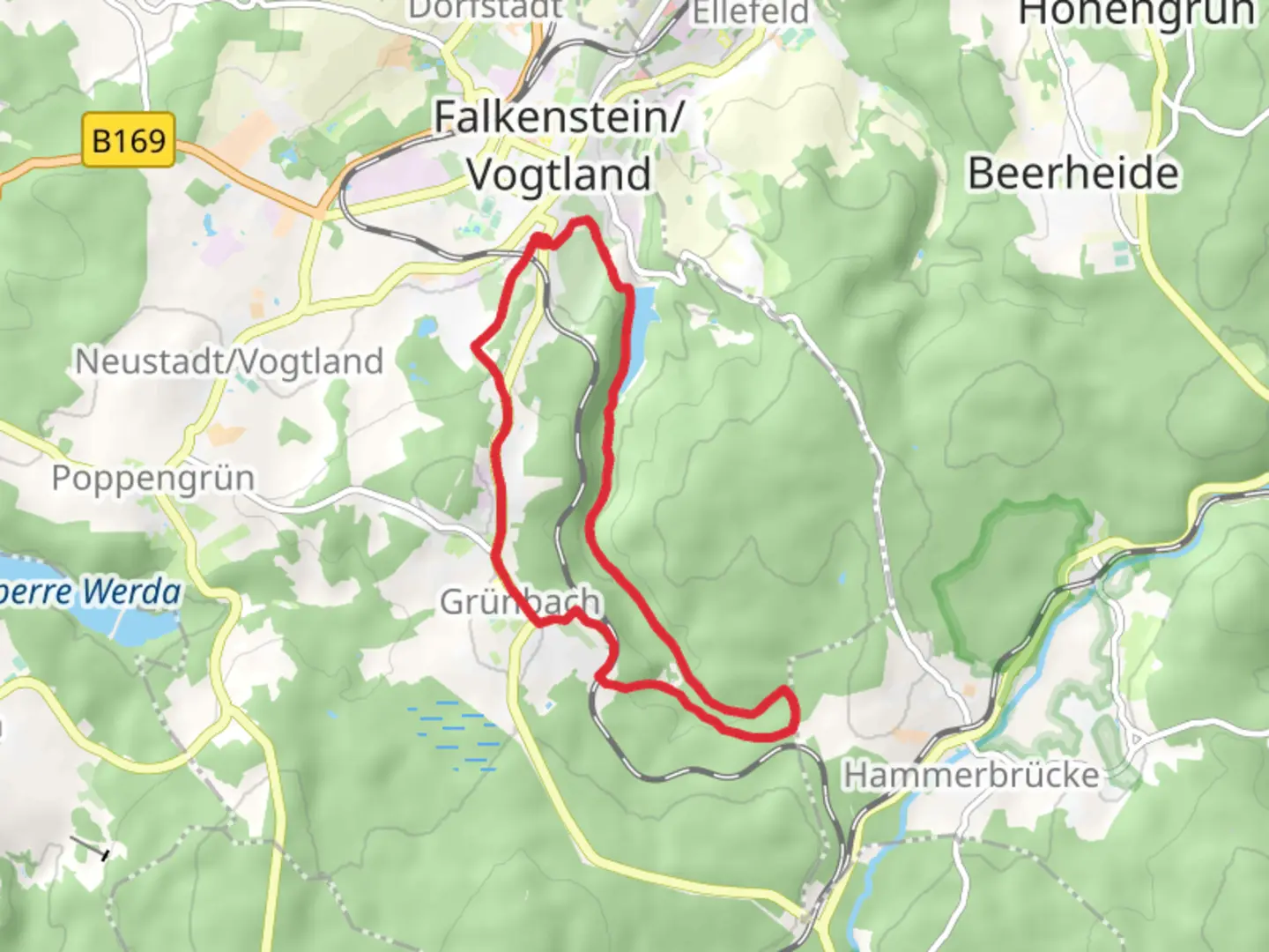 An image depicting the trail Talsperre Falkenstein via Gruene Markierung and its surrounding area.