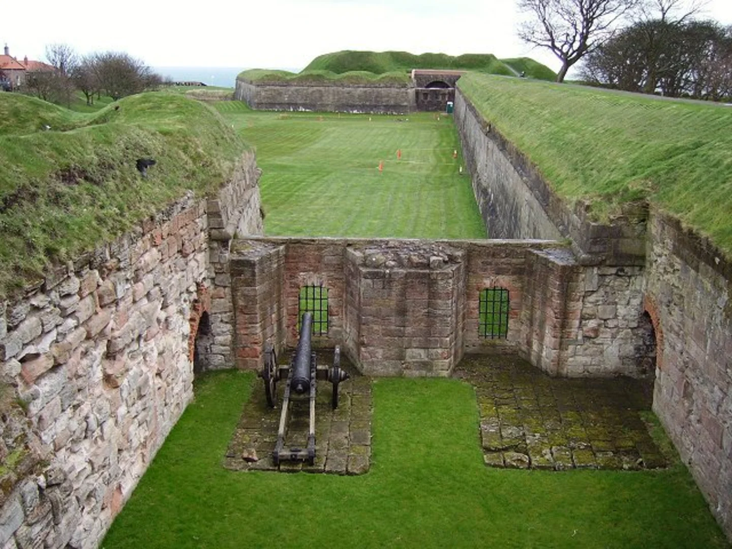 An image depicting the trail Berwick Walls Walk and its surrounding area.