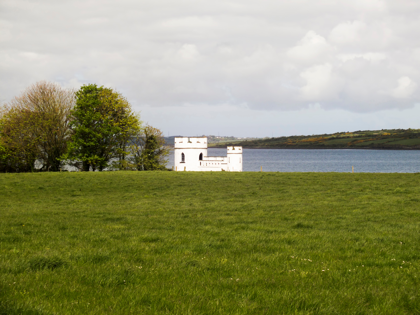An image depicting the trail Glin Heritage Trails - Knockeranna Way and its surrounding area.