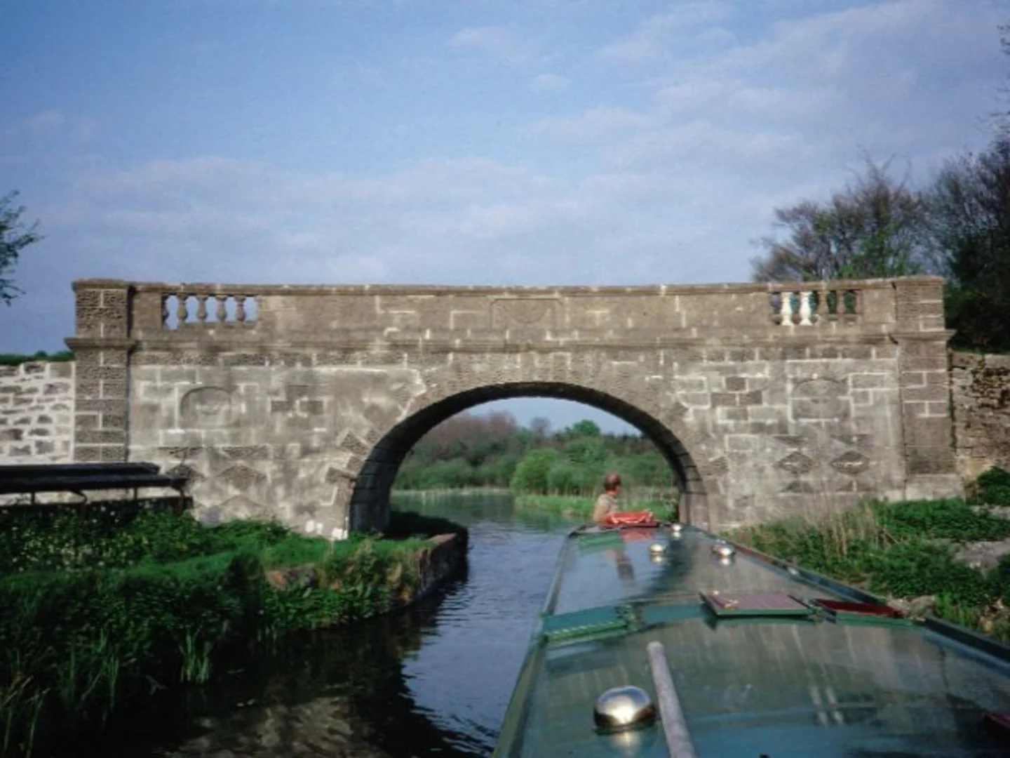 An image depicting the trail Wilcot Withy Bed and Wide Water and its surrounding area.