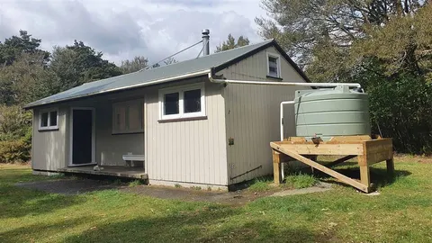 Triplex Hut and Swamp Track