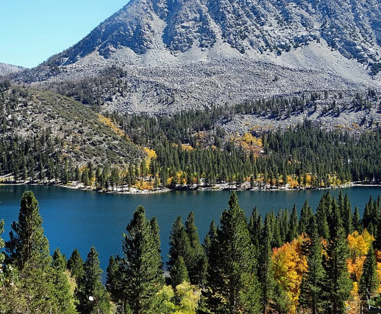 An image depicting the trail Upper Rock Creek Canyon Trail and its surrounding area.