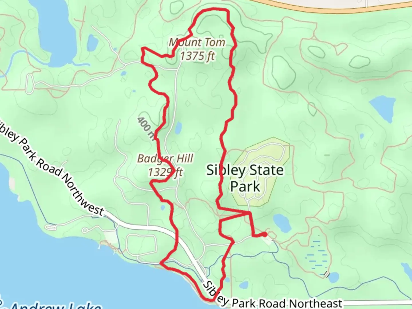 An image depicting the trail Mt Tom Loop Trail and its surrounding area.