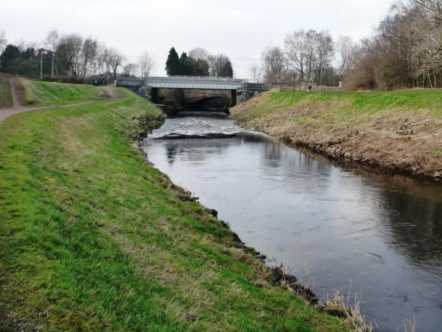An image depicting the trail Altrincham to Manchester Walk and its surrounding area.