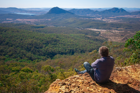 An image depicting the trail Mount Cordeaux Track and its surrounding area.