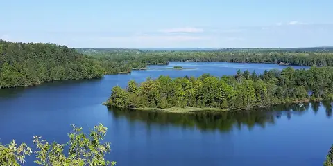 An image depicting the trail Shore To Shore Trail and its surrounding area.