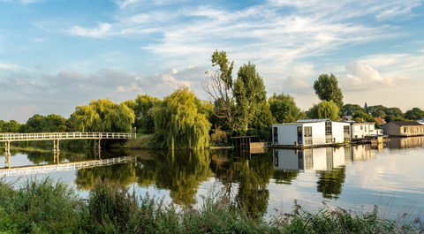 Zijkanaal F and Lutkemeerpolder via Remisepad and Wijsenkade