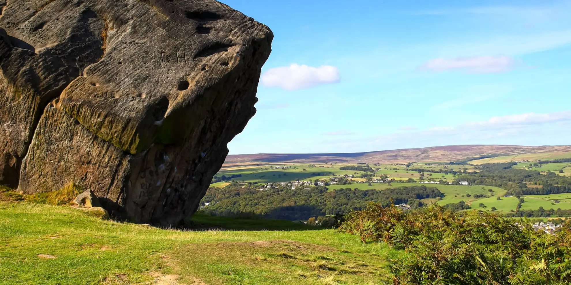 An image depicting the trail Ilkley Moor - Burley Moor - Twelve Apostles and the Cow and Calf and its surrounding area.