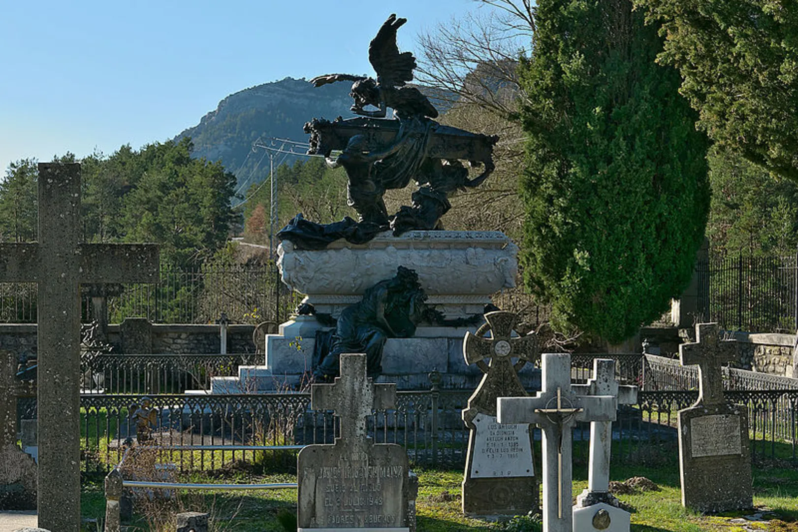 An image depicting the trail Whispers of the Eska SL NA 73 and its surrounding area.