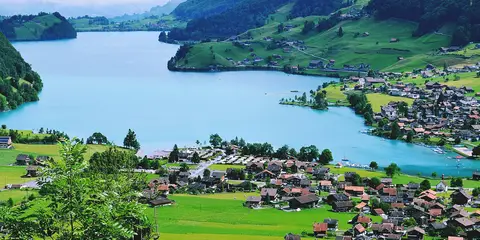 An image depicting the trail Camino Müstair-Geneva via Interlaken and its surrounding area.