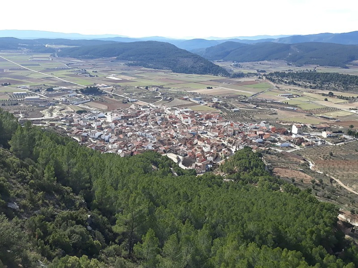 An image depicting the trail Route of the sources of Titaguas PR CV 337 and its surrounding area.