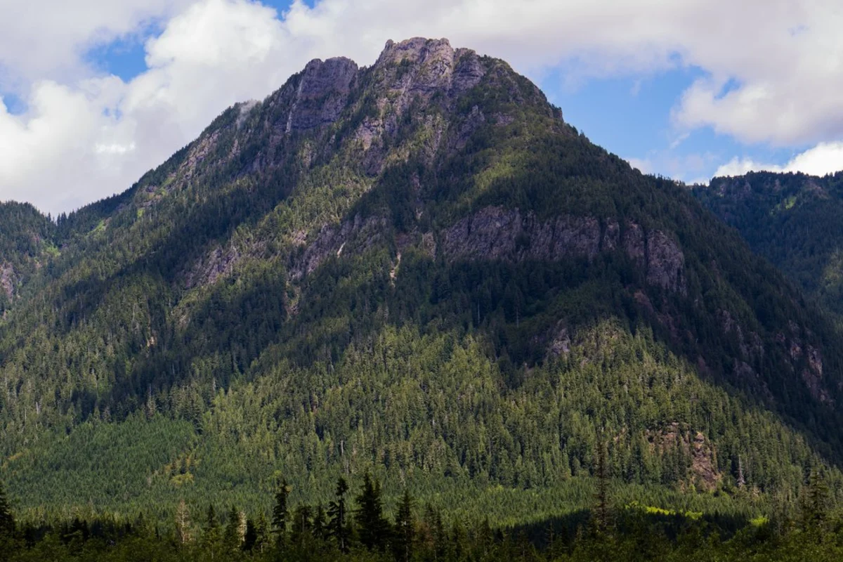 Ice Caves Loop Trail