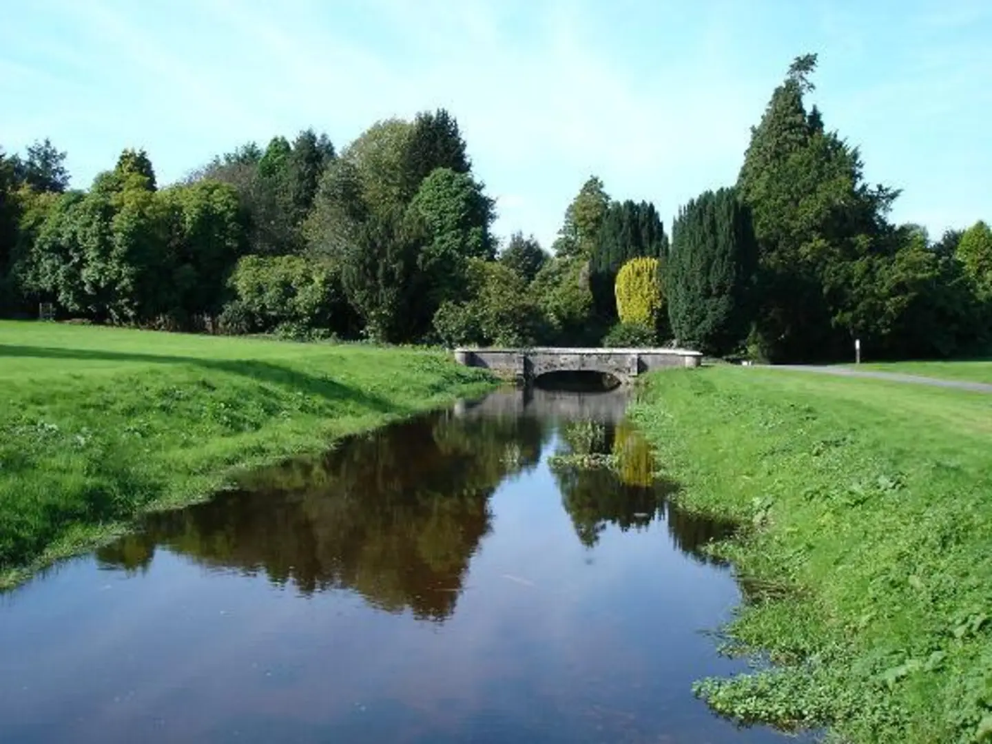 An image depicting the trail Glynllifon Country Park Loop and its surrounding area.