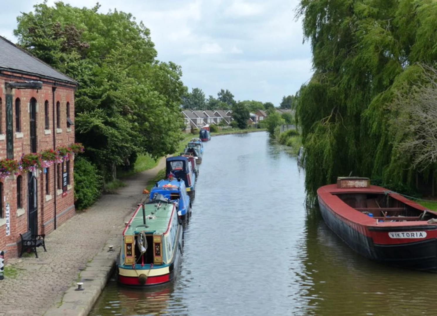 An image depicting the trail Burscough Canal Walk and its surrounding area.