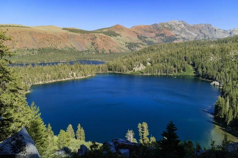 An image depicting the trail Tj Lake and Barret Lake from Lake George Campground and its surrounding area.