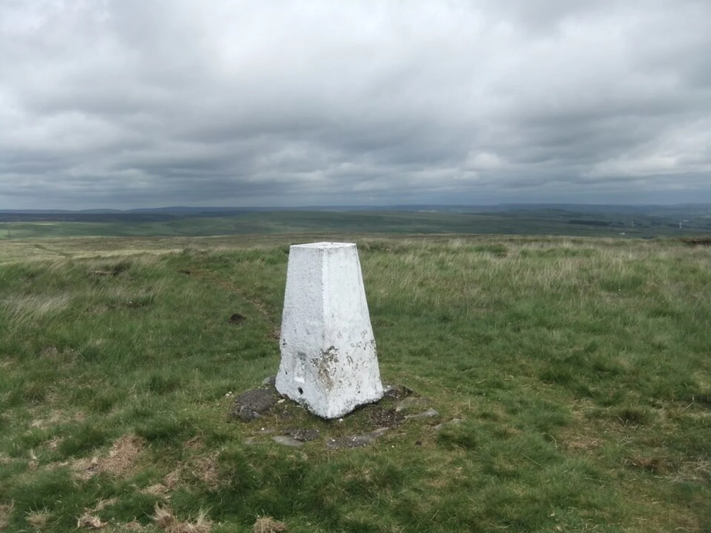 An image depicting the trail Artlecrag Pike and Shap Loop and its surrounding area.