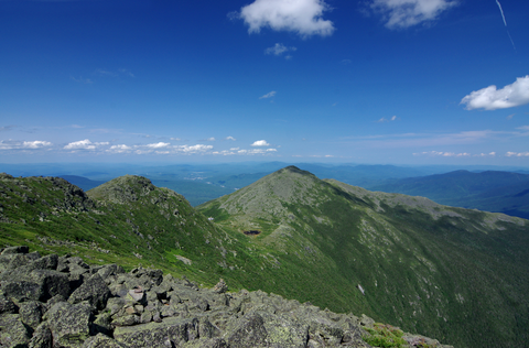 An image depicting the trail Mount Madison via Valley Way and Watson Path Trail and its surrounding area.