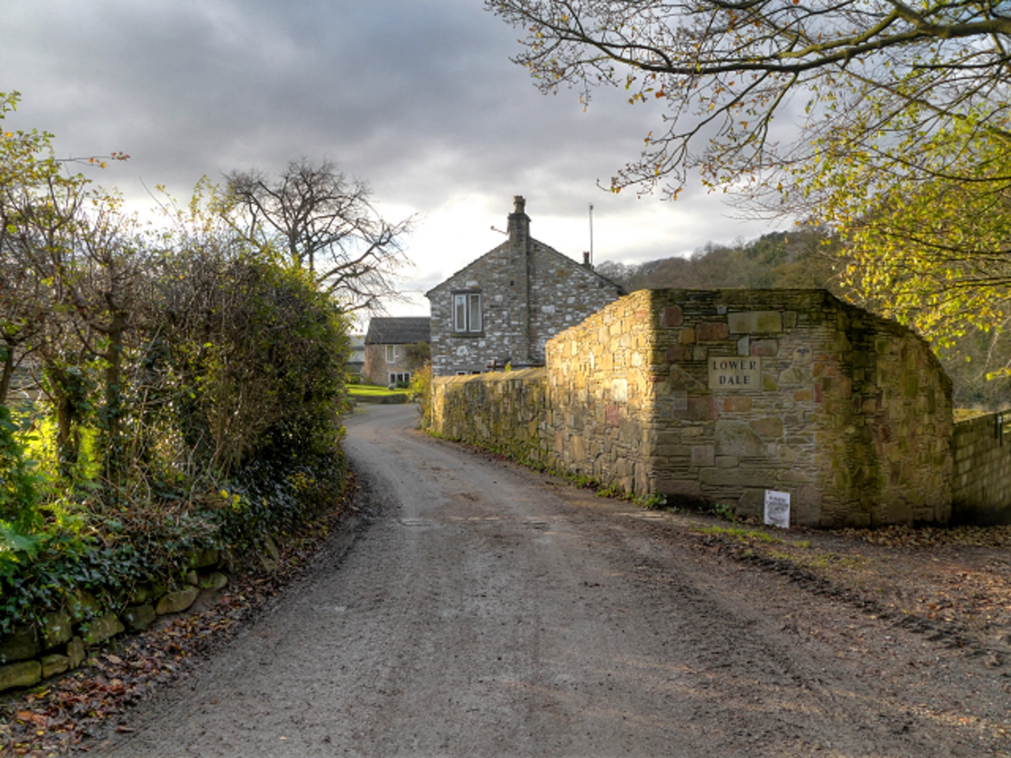 An image depicting the trail Rose Hill Marple Loop via Mellor and its surrounding area.