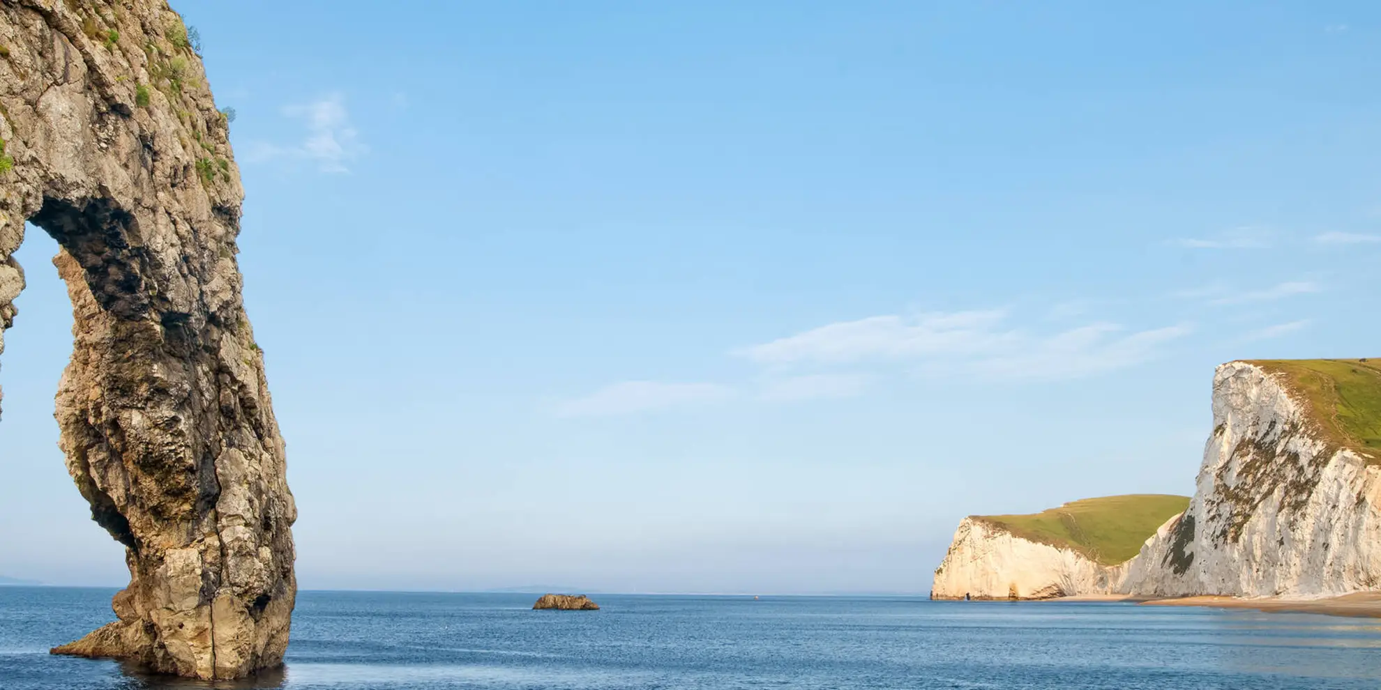An image depicting the trail Swyre Head and Tyneham Cap from Kimmeridge and its surrounding area.