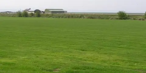 An image depicting the trail Lough Foyle Trail and its surrounding area.