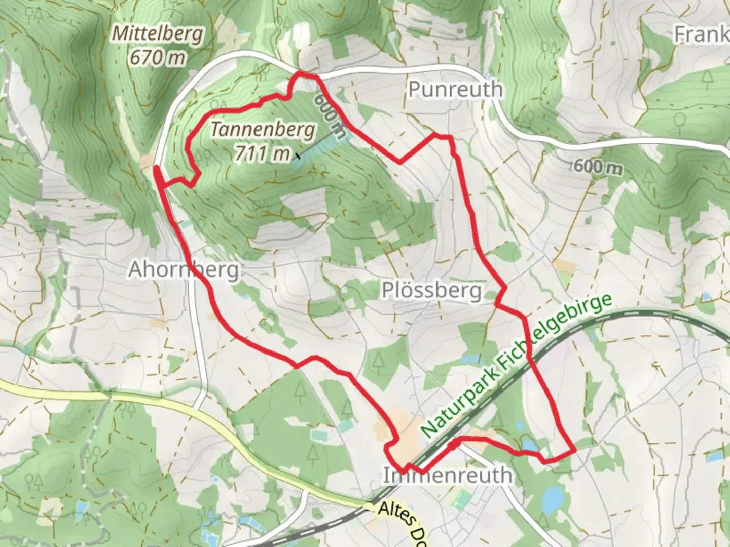 An image depicting the trail Suedweg and Floetztalweg Loop and its surrounding area.