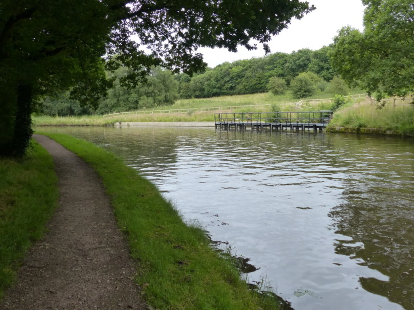 An image depicting the trail Standish to Belmont Walk via Arley Reservoir and its surrounding area.