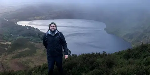 An image depicting the trail Lough Bray Loop and its surrounding area.