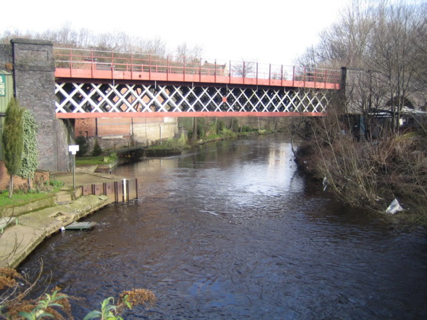 An image depicting the trail River Don via Five Weirs Walk and its surrounding area.