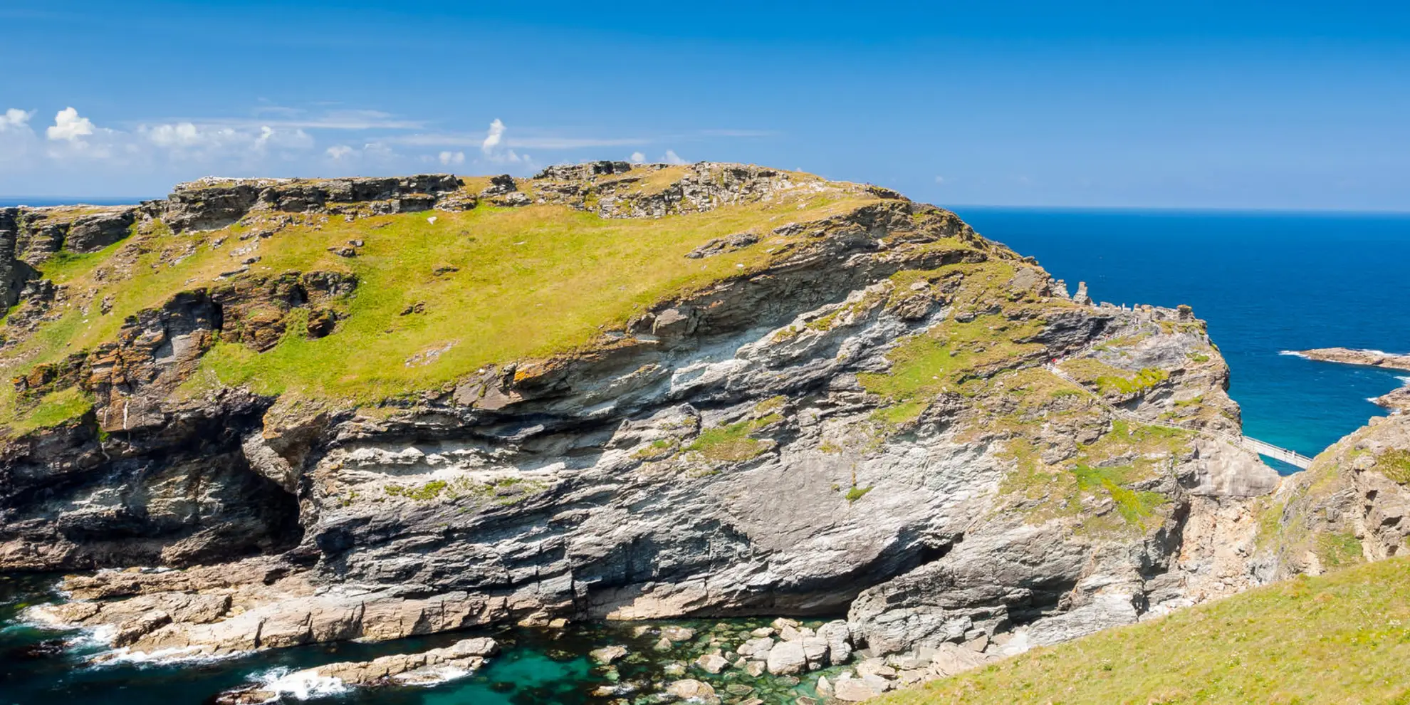 An image depicting the trail The Tintagel Circular Walk and its surrounding area.