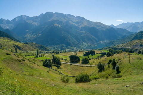 An image depicting the trail Formigal - Collado de Foratata PR HU 90 and its surrounding area.