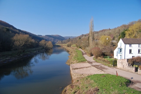 Devil's Pulpit and Brockweir from Tintern