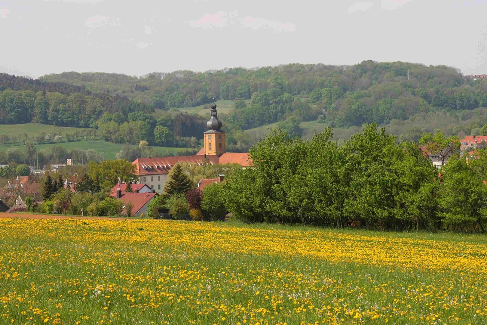 An image depicting the trail Weißenohe to Thuisbrunn Walk via 5 Seidla Steig and its surrounding area.