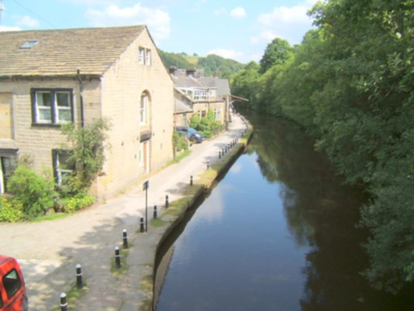 An image depicting the trail Hebden Bridge Loop and its surrounding area.