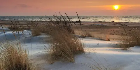 An image depicting the trail Huron Sunrise Trail and its surrounding area.