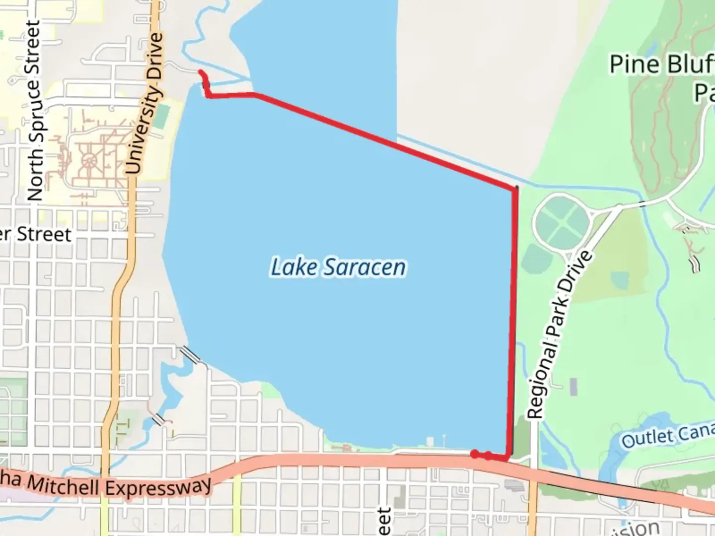 An image depicting the trail Lake Saracen and its surrounding area.