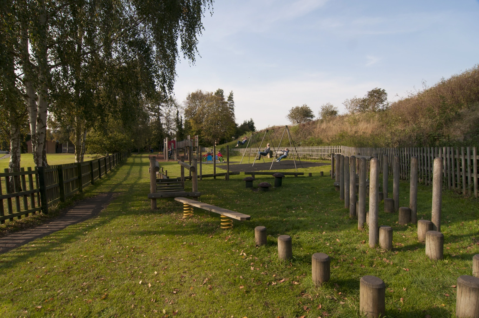 An image depicting the trail Hinckford Path Loop from Bulmer and its surrounding area.