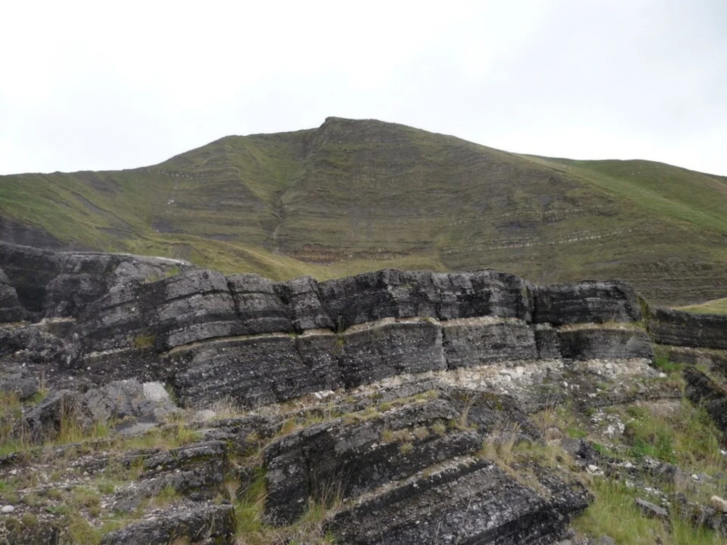 An image depicting the trail Lords Seat and Mam Tor Loop - Edale and its surrounding area.