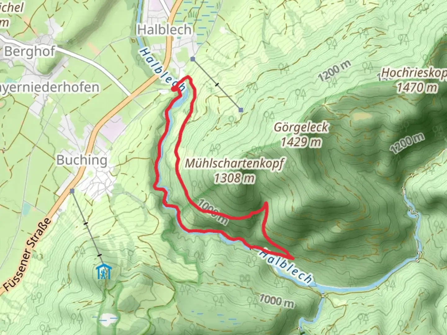 An image depicting the trail Halblech via Schwarzengrabenweg and its surrounding area.