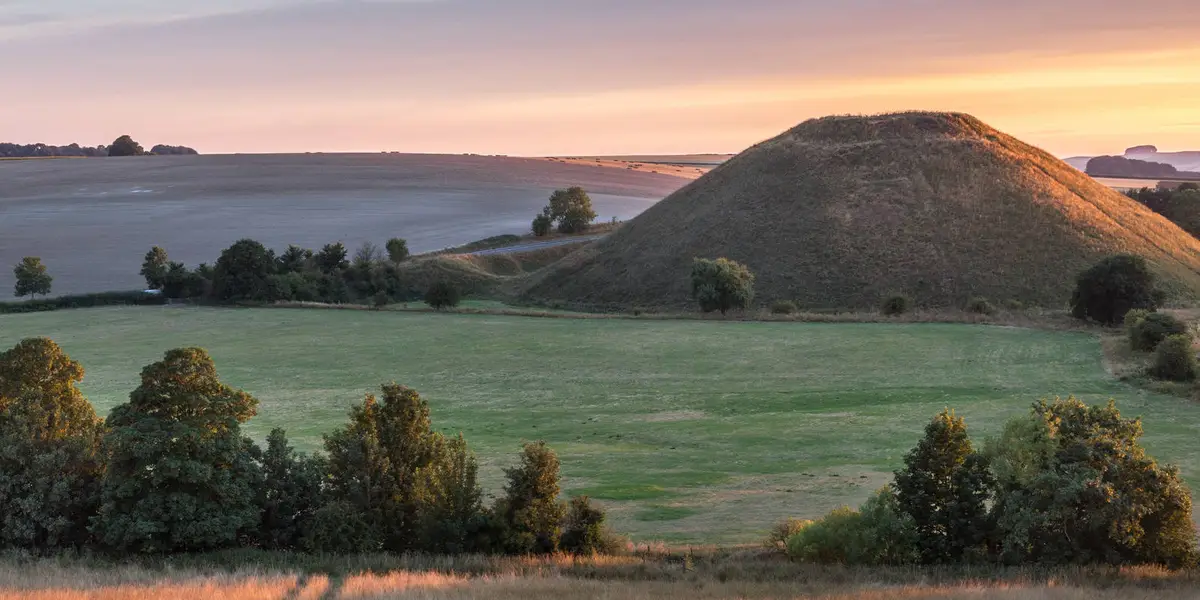 Avebury - West Kennett and Silbury Hill