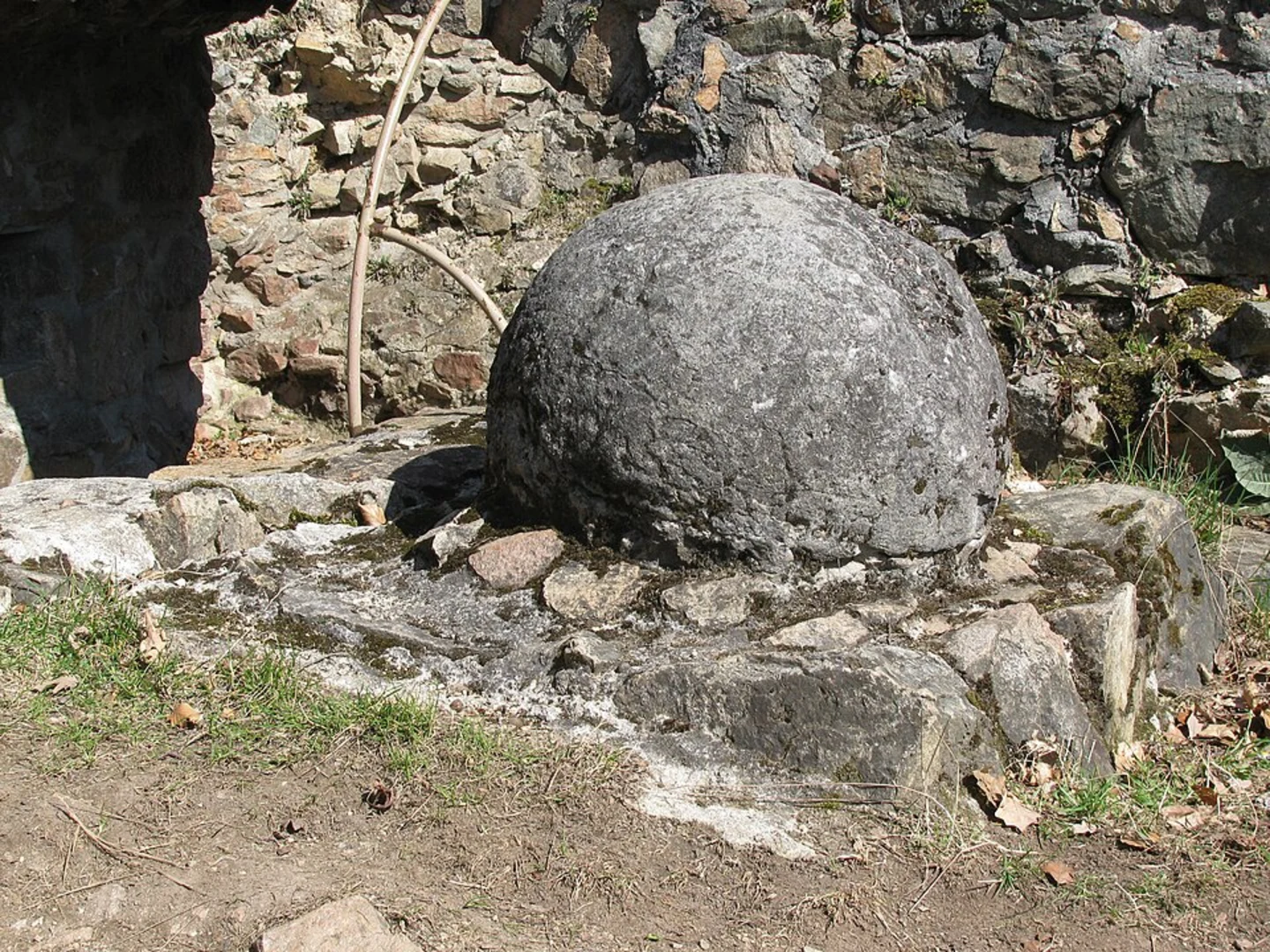 An image depicting the trail Eberstadt to Schloss Heiligenberg Walk via Burg Tannenberg and Burg Frankenstein and its surrounding area.