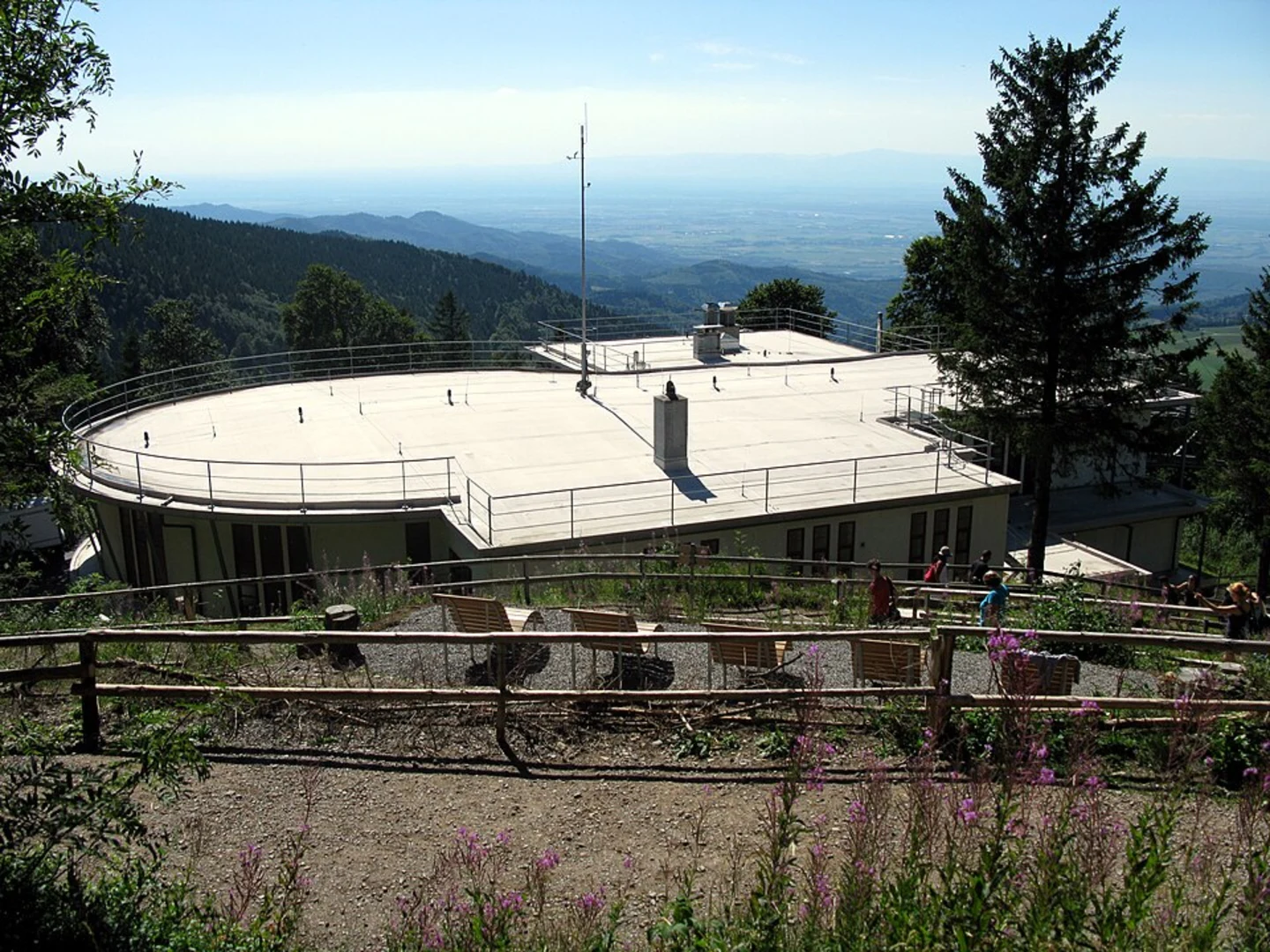 An image depicting the trail Schauinslandturm Loop and its surrounding area.