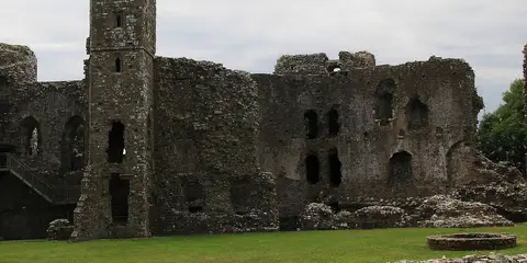 An image depicting the trail Landsker Borderlands Trail and its surrounding area.