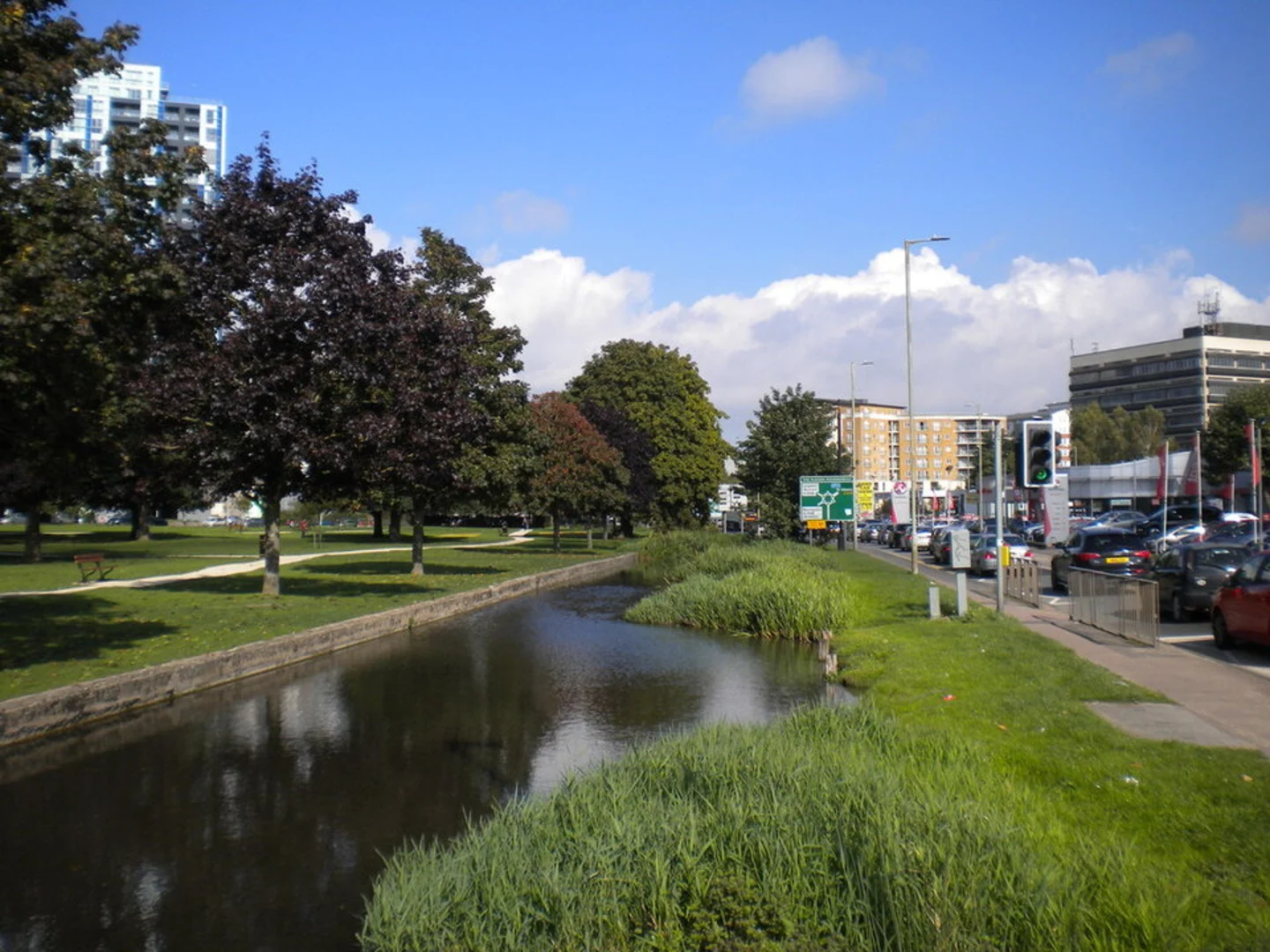 An image depicting the trail Hemel Hempstead Loop and its surrounding area.